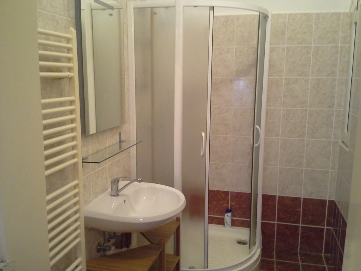 Apartment In The Centre Prag Exterior foto