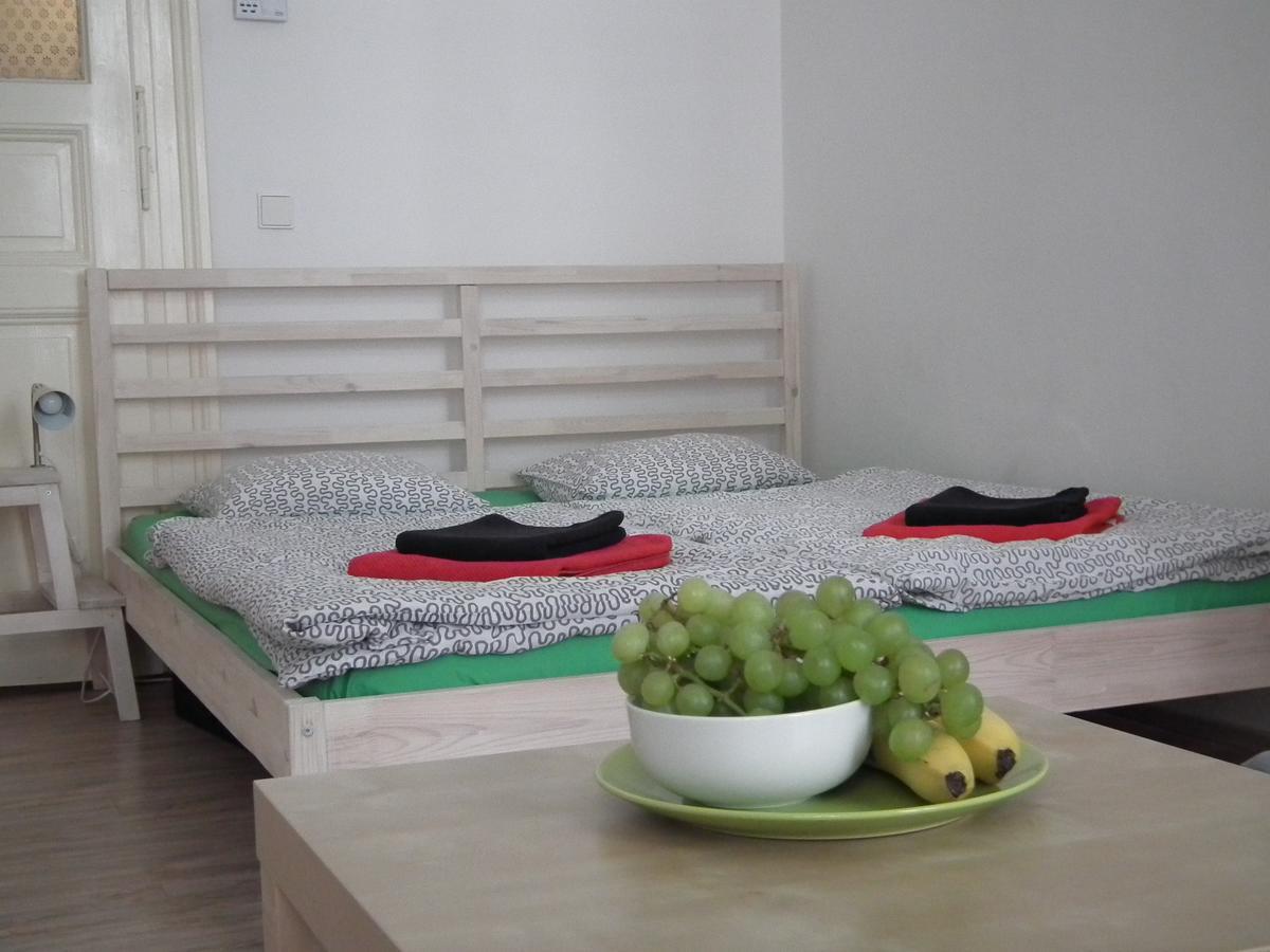 Apartment In The Centre Prag Exterior foto